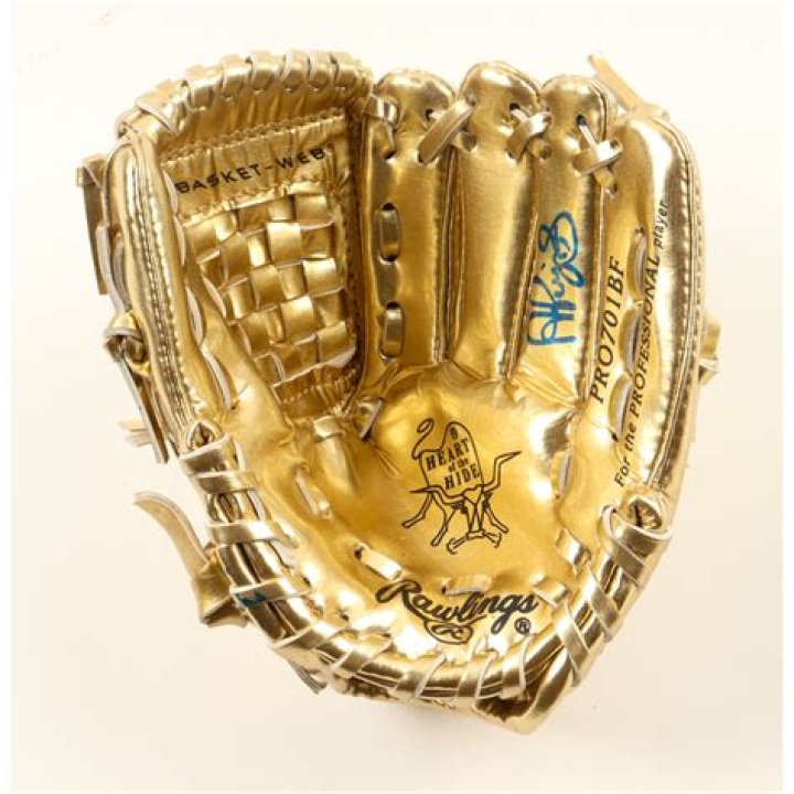 Astonishing Albert Pujols' Golden Glove Collection