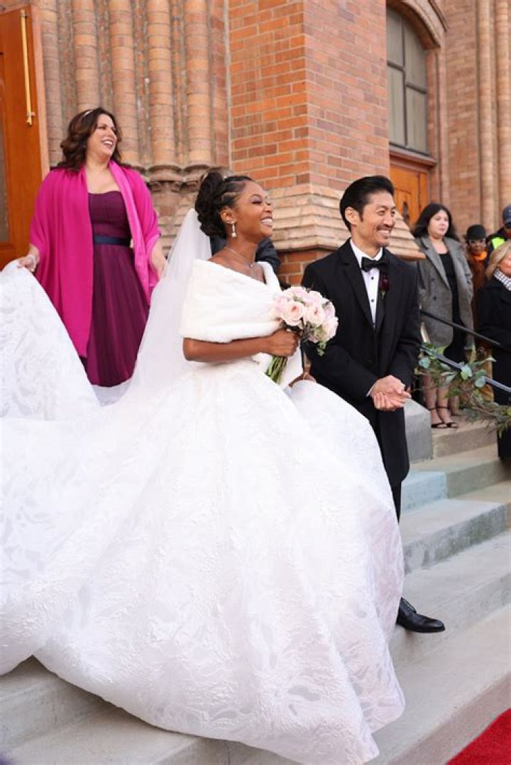 Celebrating Love: The Enchanting Sasha Roiz Wedding