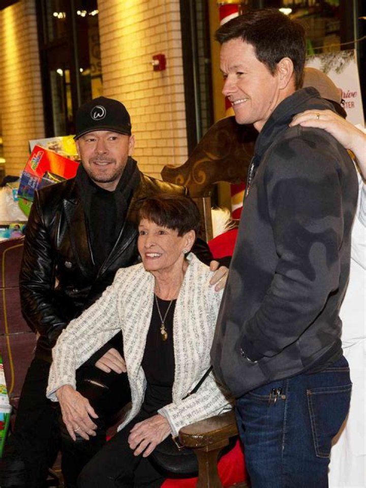 Discovering The Siblings Of Donnie Wahlberg