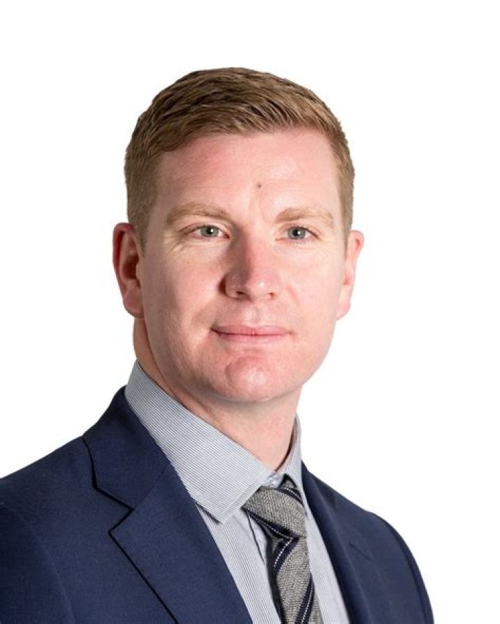 Estimating Prince Andrew's Staggering Wealth