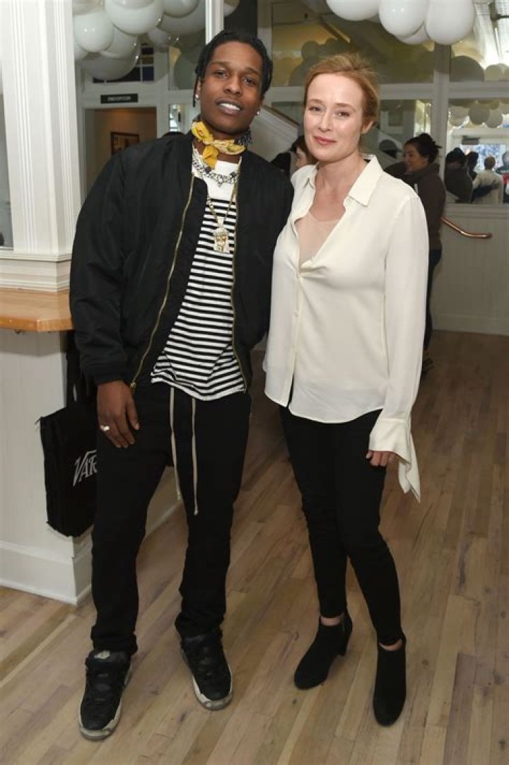 Exploring The Life Of Jennifer Ehle And Her Husband