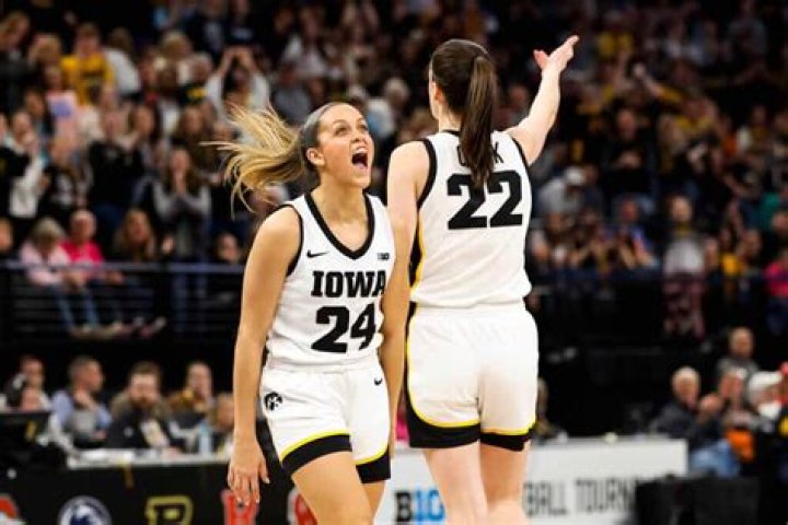 Get The Scoop: Is Gabbie Marshall Hitched?