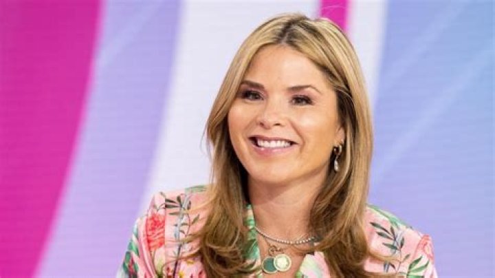 Get The Scoop: Jenna Ortega's Nationality Uncovered