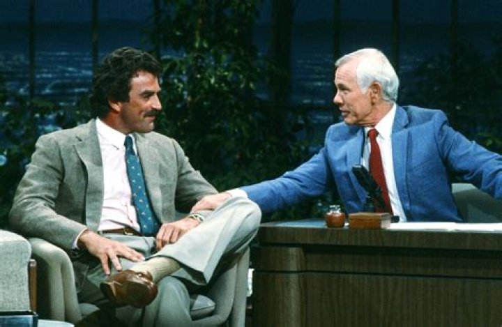 Johnny Carson Height In Feet: A Detailed Look At His True Stature