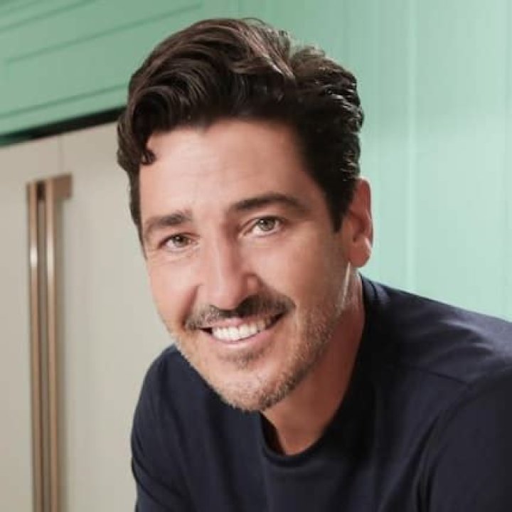 Jonathan Knight Age: A Journey Through Time