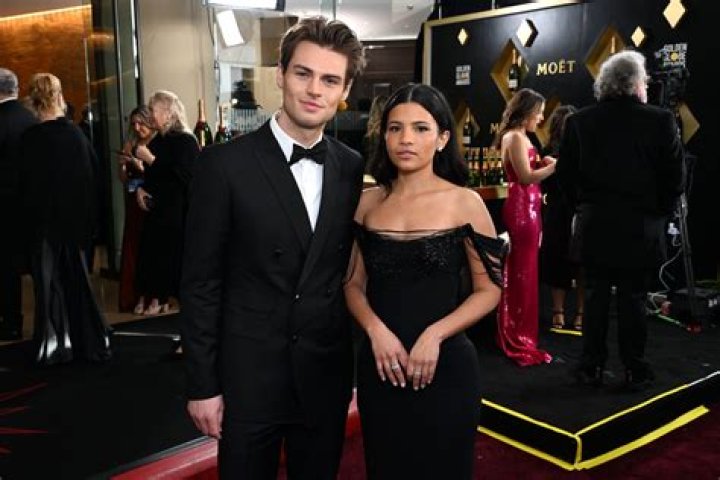 Noah Lalonde And Nikki Rodriguez Dating Rumors: Uncovering The Truth