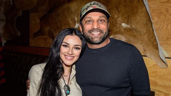 The Real Story Of Paras Patel's Parents: A Look Into Their Inspiring Journey