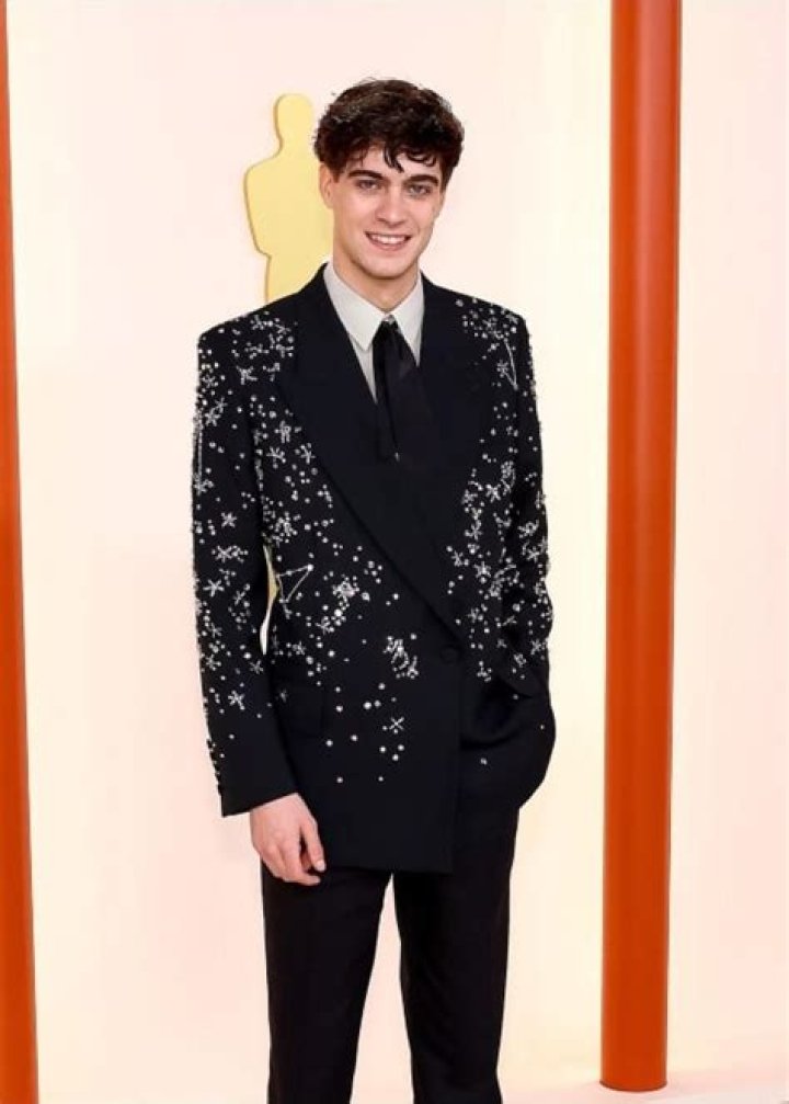 Ultimate Guide To Lorenzo Zurzolo: Unveiling The Life And Career Of The Rising Star