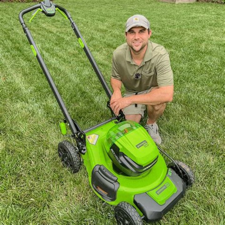 Ultimate Guide To The Best Lawn Mowers For Hills: Find Your Perfect Slope Solver