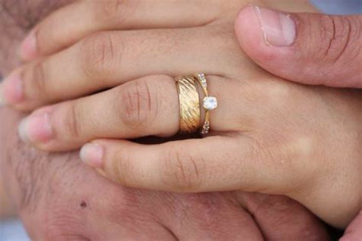 Unraveling The Mystery: Why Is Alex Wagner No Longer Adorned With Her Wedding Ring?