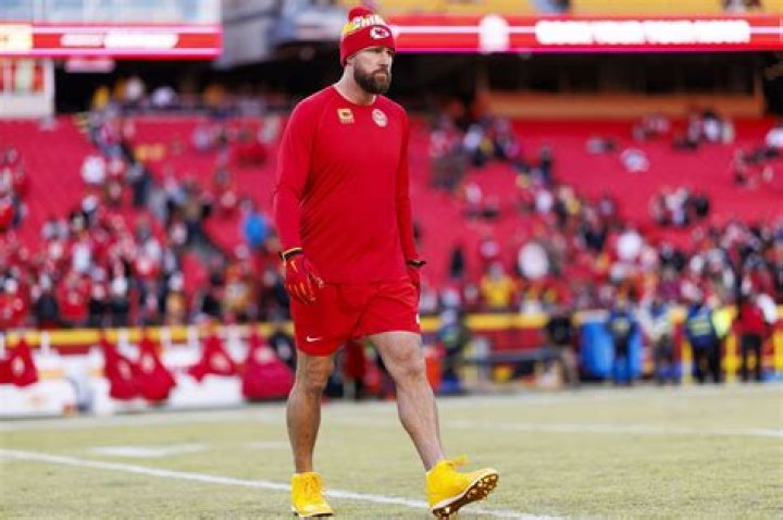 Unveiling The Height Of An NFL Star: How Tall Is Travis Kelce?