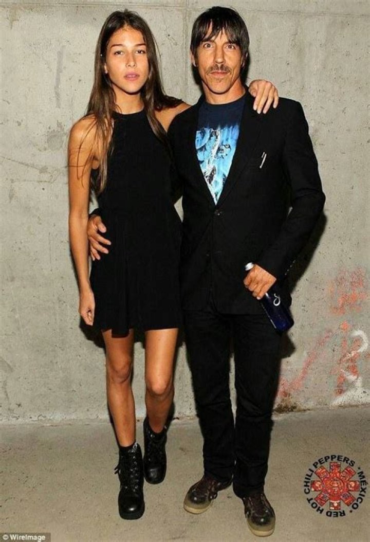 Unveiling The Love Life Of Anthony Kiedis: Who Is His Girlfriend?